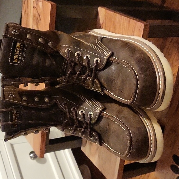 Wolverine Brown Steel Toe 8" 9.5M Boots - Picture 2 of 7